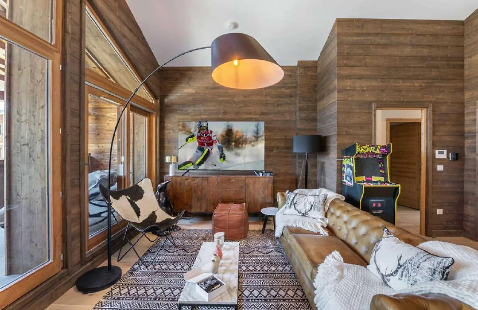 Apartment 4 Bedroom Duplex With Large Balcony And Parking Megeve France